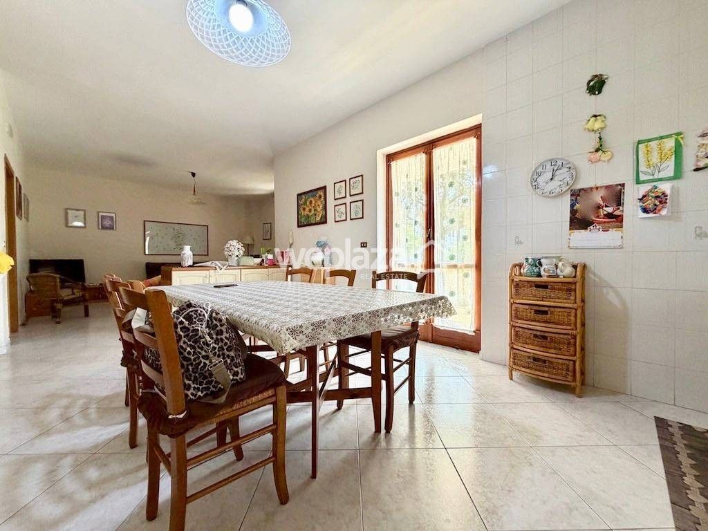Luxury Villa for sale in Via Ugo Foscolo, Pollena Trocchia, Campania - Vista 6