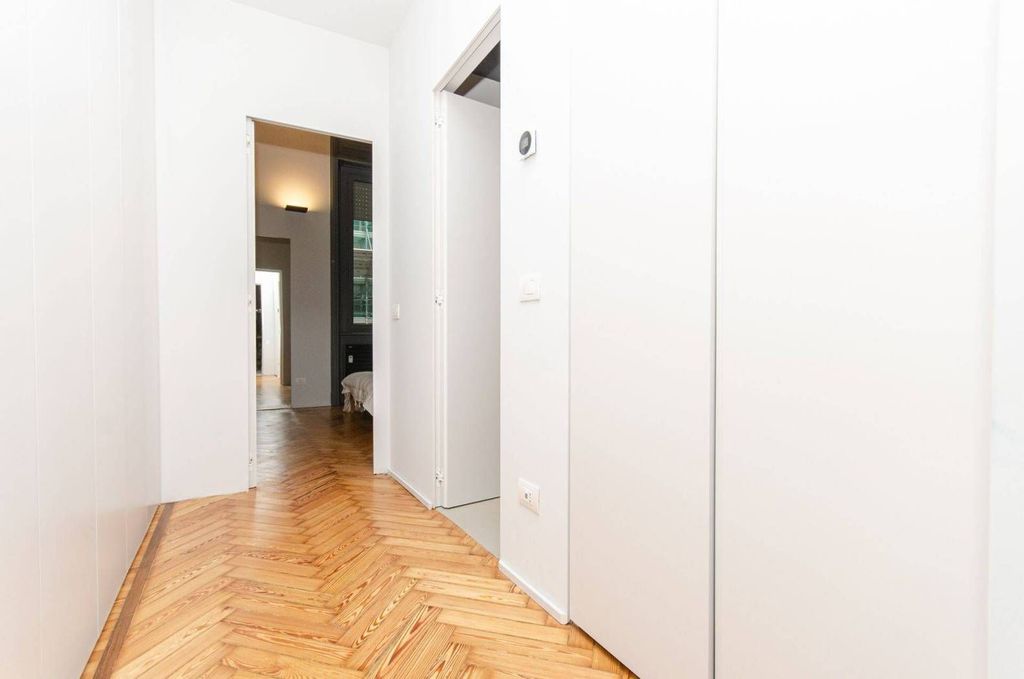 Apartment in Milan - Altro