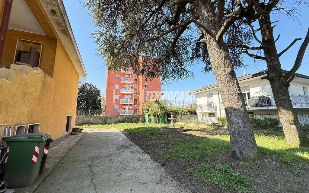 Casa – Rozzano, Pontesesto - Altro