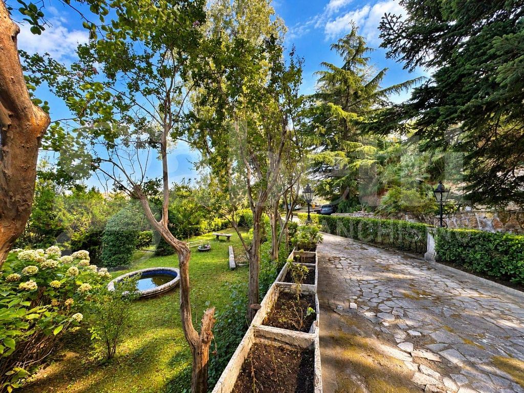 Casa – Marino, Roma Capitale - Altro