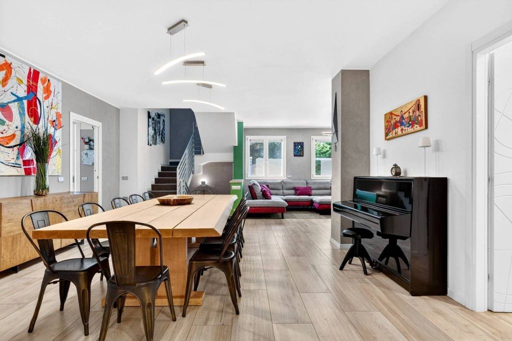 Casa – Mariano Comense - Altro
