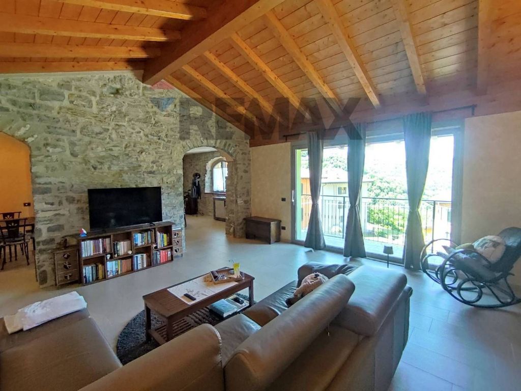 Casa – Schignano, Auvrascio - Altro