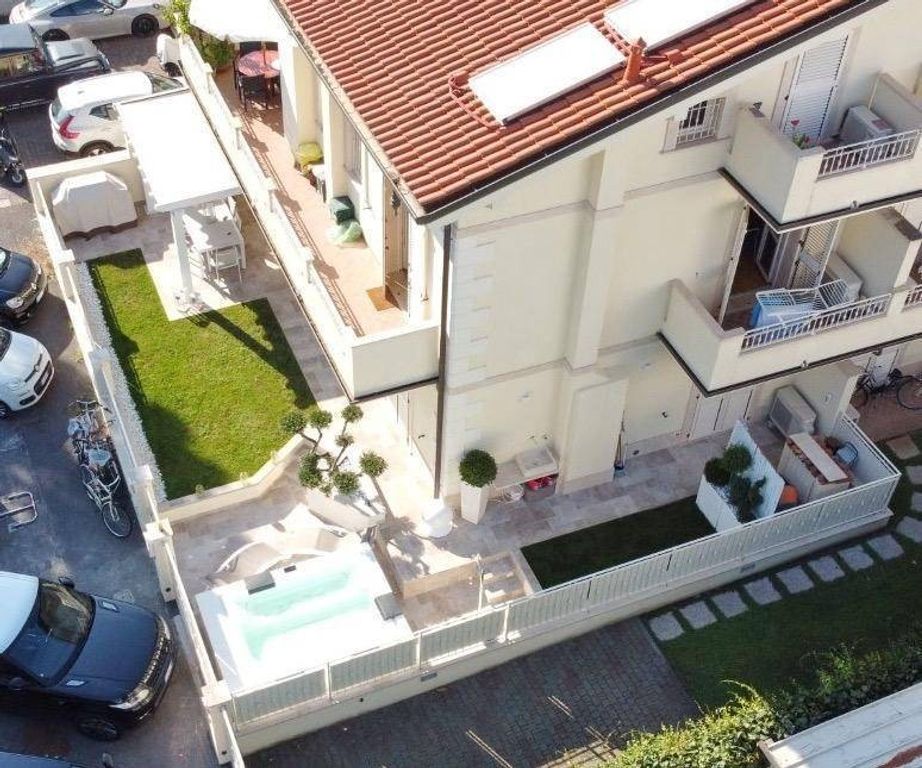 Luxury Flat for sale in Via dei Cipressi, 39, Montignoso, Provincia di Massa-Carrara, Tuscany - Vista 6