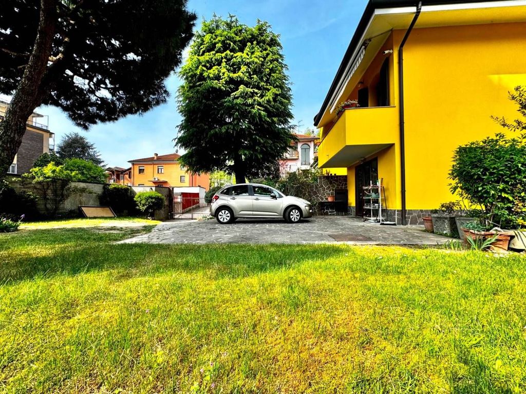 Casa – Cornaredo, Cascina Torrette - Altro