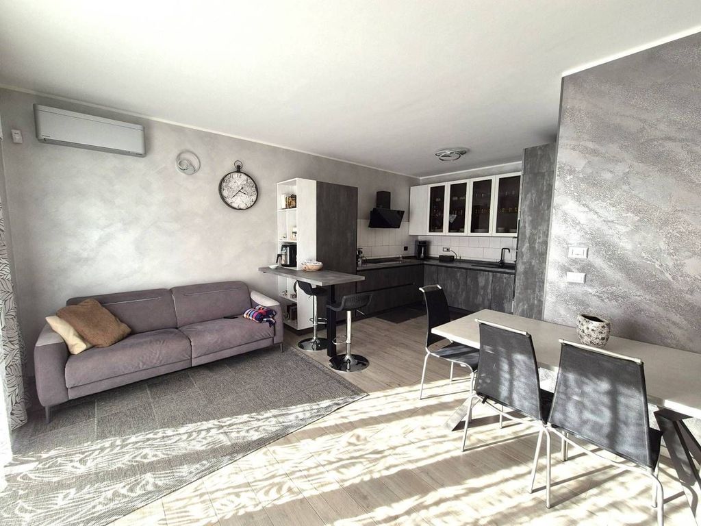 House in Candiolo, Piniere - More
