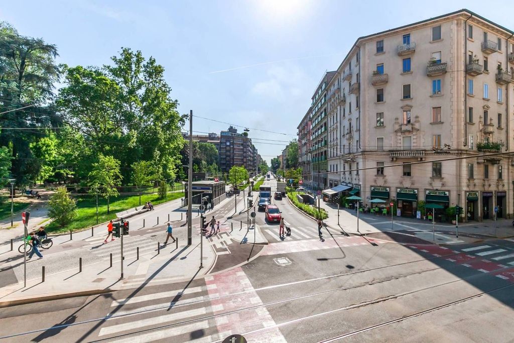 4 room luxury Apartment for sale in Viale Coni Zugna, 15, Milan, Lombardy - View 6