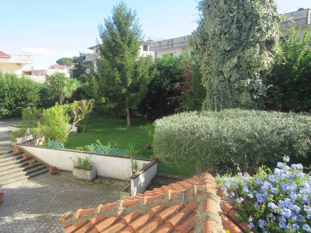 House in Maddaloni, Caserta - More