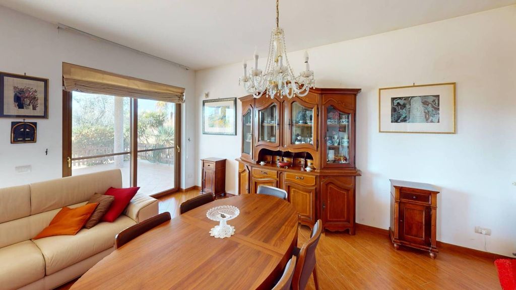 Casa – Latina - Altro