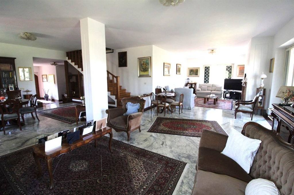 Luxury Villa for sale in Via Pian delle Ginestre, Sacrofano, Latium - Altro