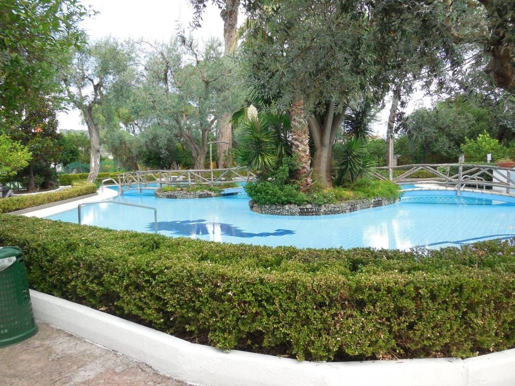 Luxury Flat for sale in Via degli Aranci, 52, Sorrento, Campania - Altro