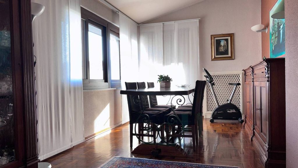 6 bedroom luxury Villa for sale in Via Gribaudia, 11, Settimo Torinese, Province of Turin, Piedmont - More