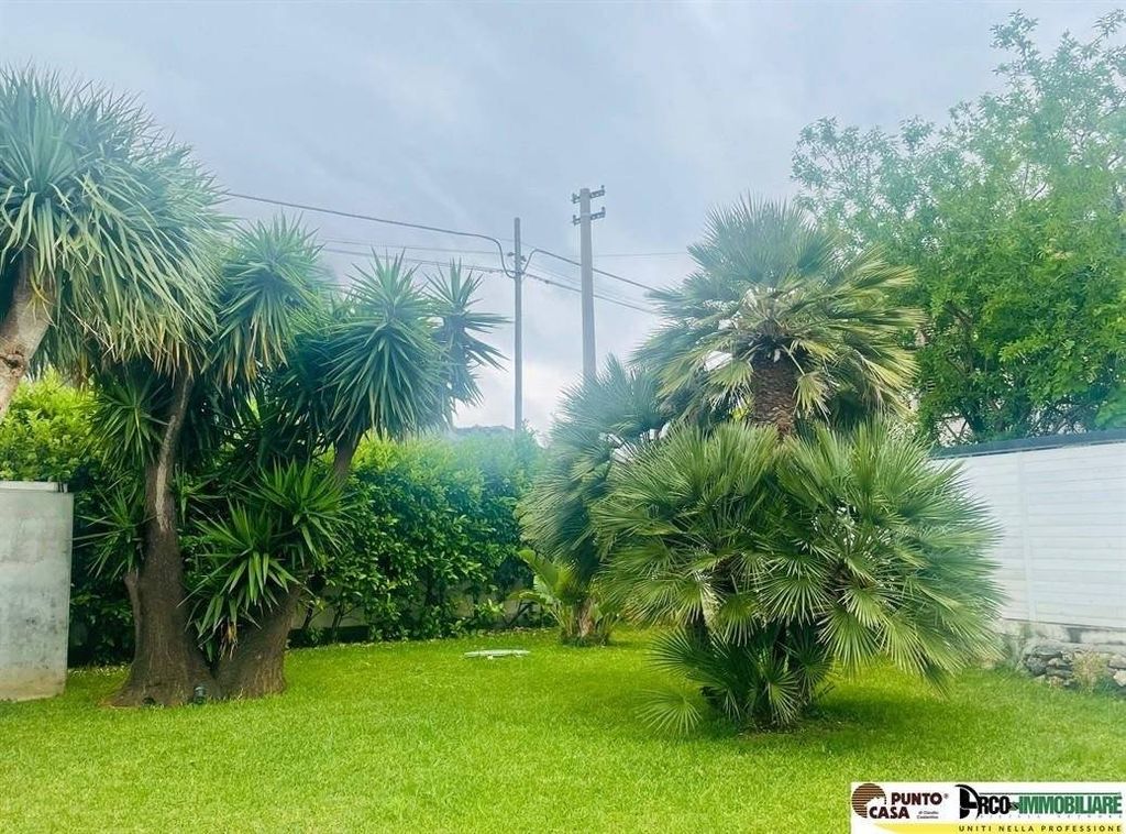 5 room luxury Villa for sale in Via Paolo Borsellino, Cinisi, Sicily - More