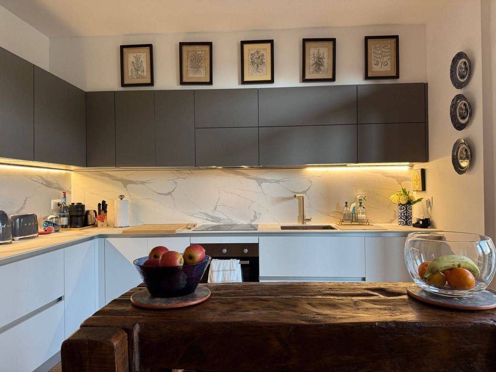 Luxury Villa for sale in Cascina Vione, 3, Basiglio, Milan, Lombardy - More