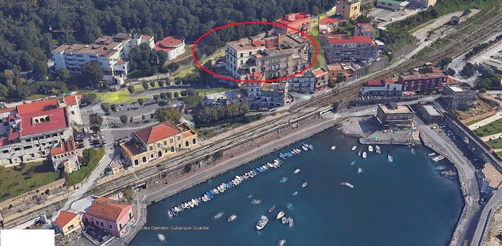 Luxury Flat for sale in Via Marittima, 7, Portici, Campania - More