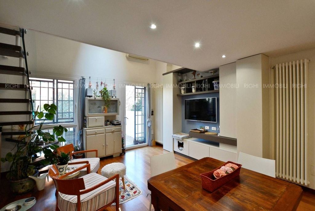 2 bedroom luxury Flat for sale in Via Santo Stefano, Bologna, Emilia-Romagna - Altro