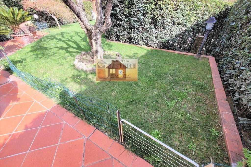 Luxury Apartment for sale in Via Tabernacolo, Campi Bisenzio, Florence, Tuscany - Altro