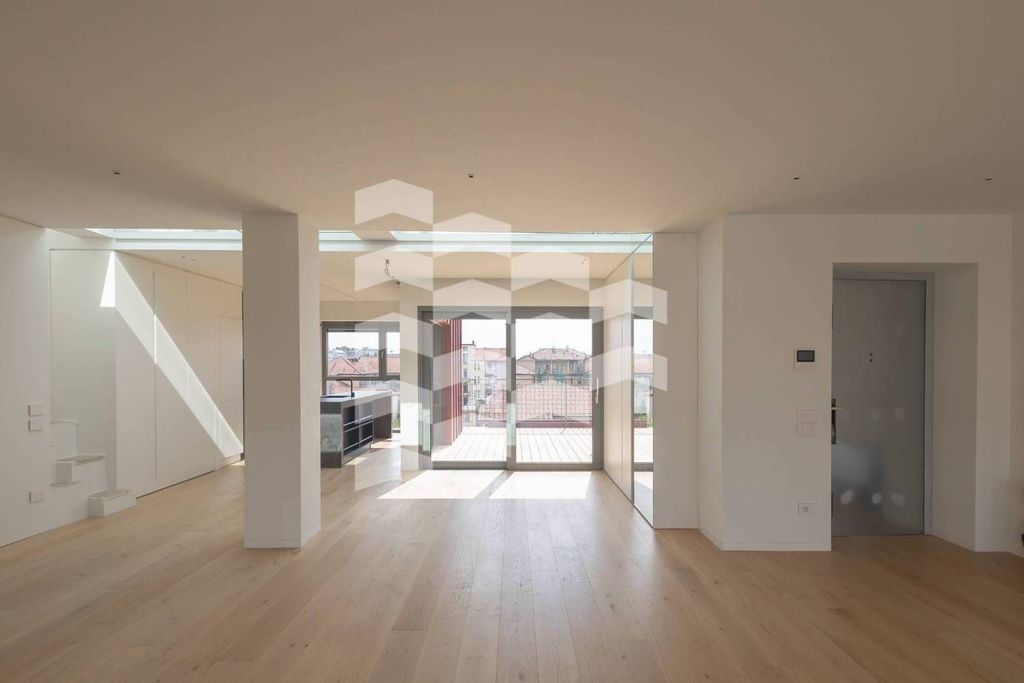 2 bedroom luxury Apartment for sale in Piazza Grandi, 13, Milan, Lombardy - Altro