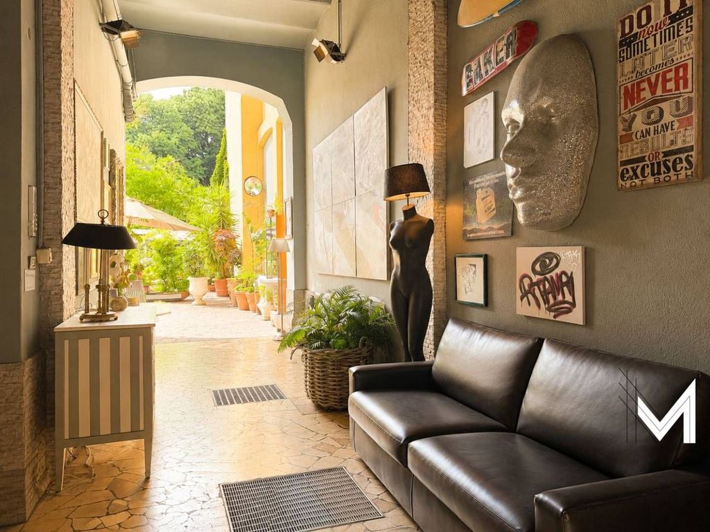 4 bedroom luxury Apartment for sale in Viale Monza, 75, Milan, Lombardy - Altro