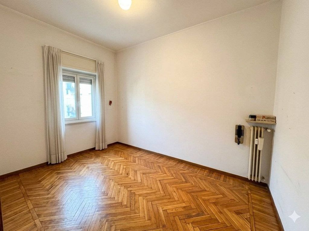 5 room luxury Apartment for sale in Via Sant'Eufemia, Milan, Lombardy - Altro
