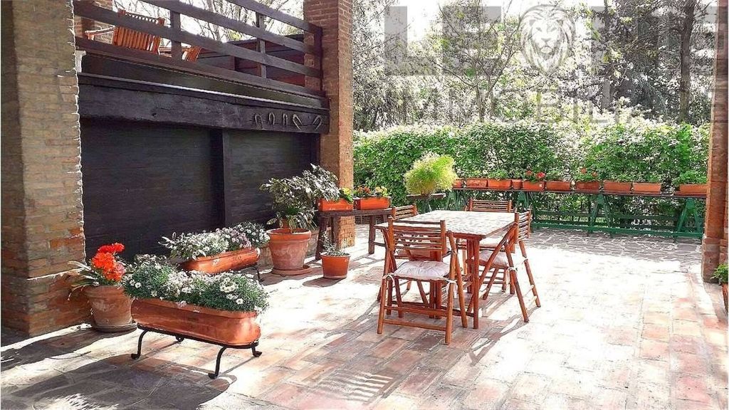 Luxury Villa for sale in via beslan, Vignola, Provincia di Modena, Emilia-Romagna - Altro