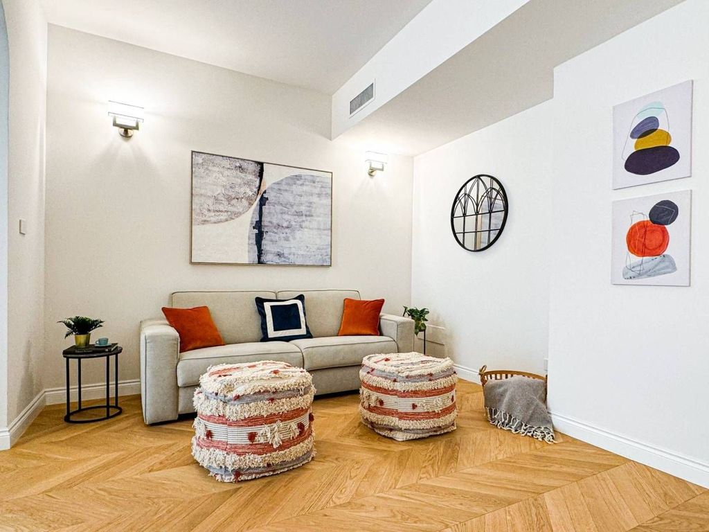 1 bedroom luxury Apartment for sale in Via de' Pucci, Florence, Tuscany - Altro