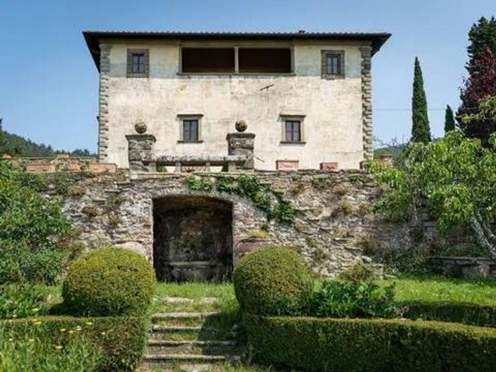 Luxury Villa for sale in Via Dell'Alberaccio No Number, Pontassieve, Tuscany - More
