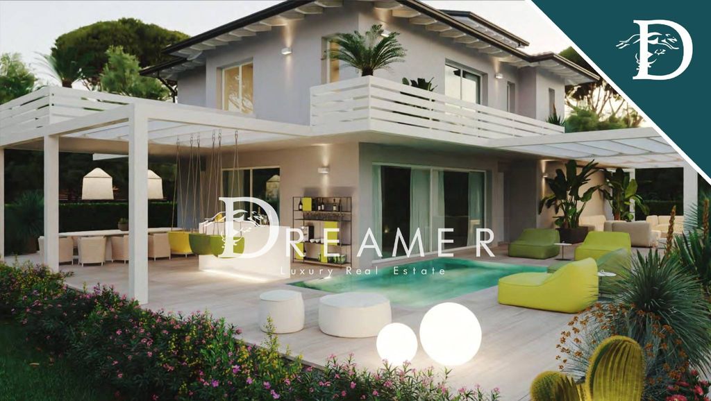 15 room luxury Villa  in Via Francesco Donati, 3, 55042, Forte dei Marmi, Provincia di Lucca, Tuscany - View 2