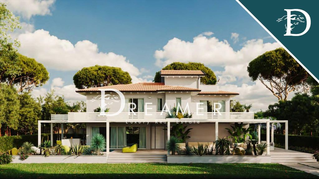 15 room luxury Villa  in Via Francesco Donati, 3, 55042, Forte dei Marmi, Provincia di Lucca, Tuscany - View 4