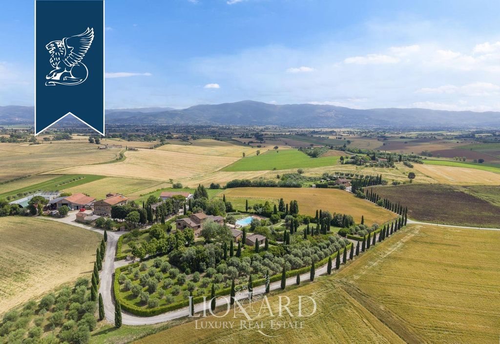 Kuća, 1200 m²