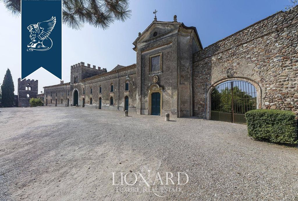 Château · Castle in Monzambano