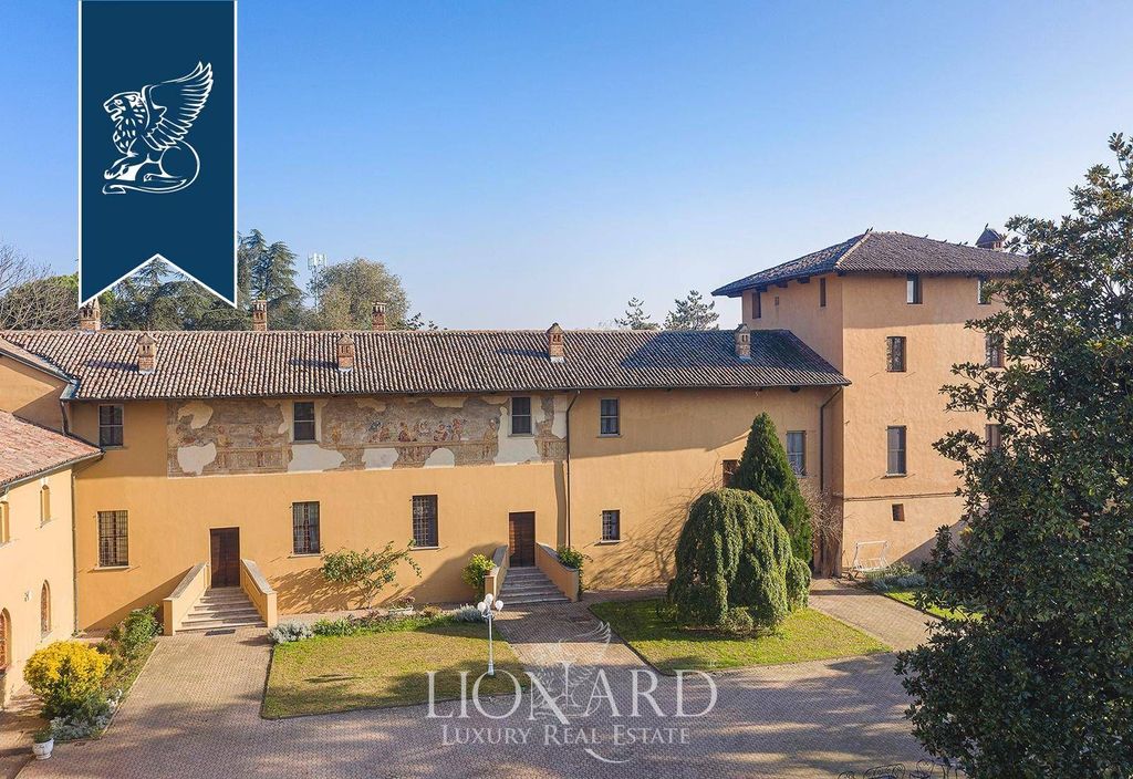 Château · Castle in Vellezzo Bellini