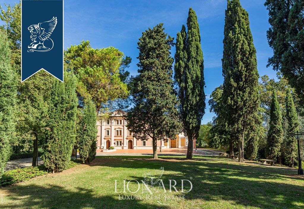 Château · Castle in Imola