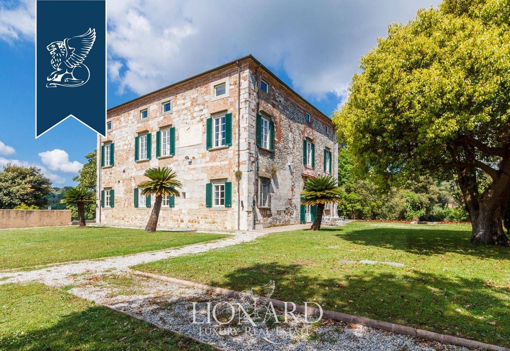 Château · Castle in Vecchiano-Nodica