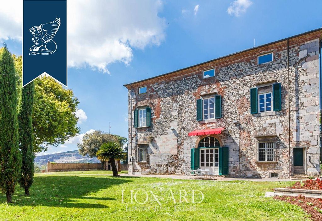Château · Castle in Vecchiano-Nodica