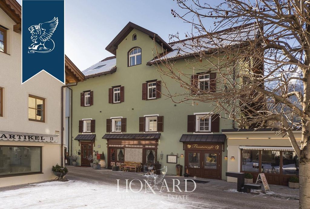 Luxury Hotel for sale in Innichen, Trentino-Alto Adige - Vista 2