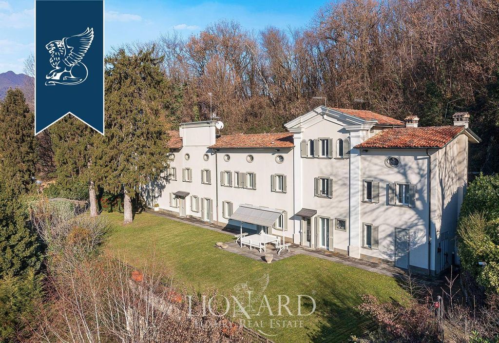 11 bedroom luxury Villa for sale in Nembro, Italy - View 2