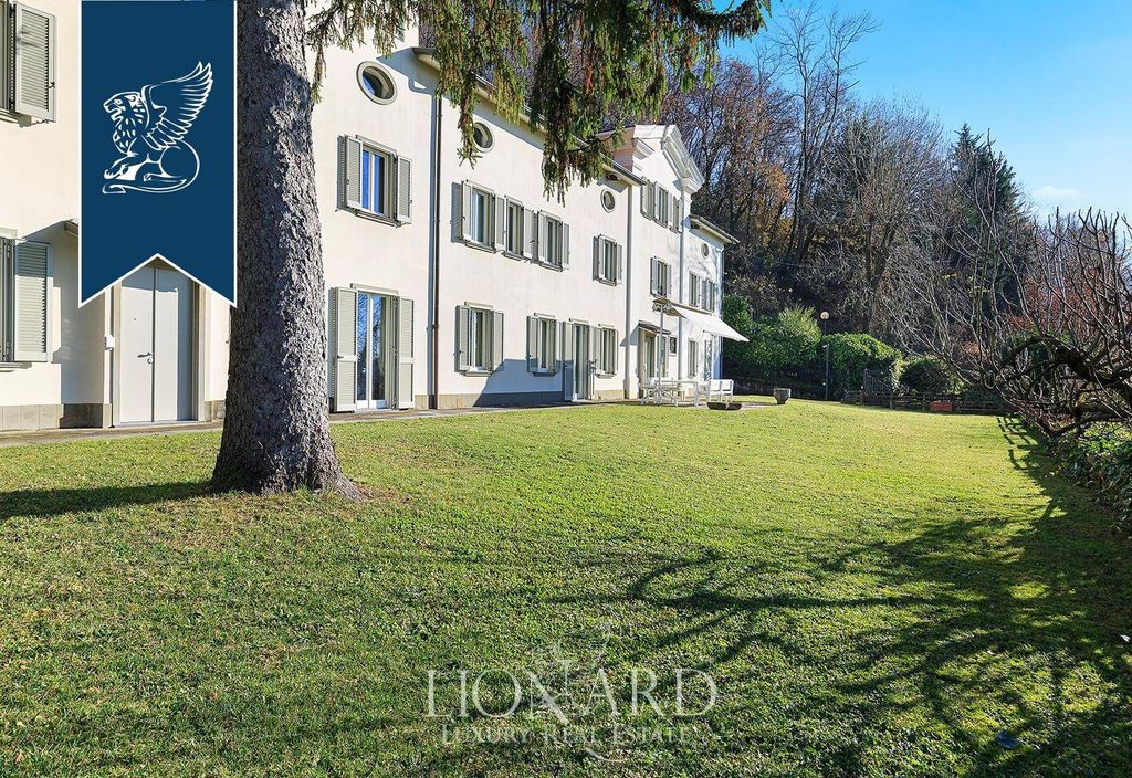 11 bedroom luxury Villa for sale in Nembro, Italy - View 4