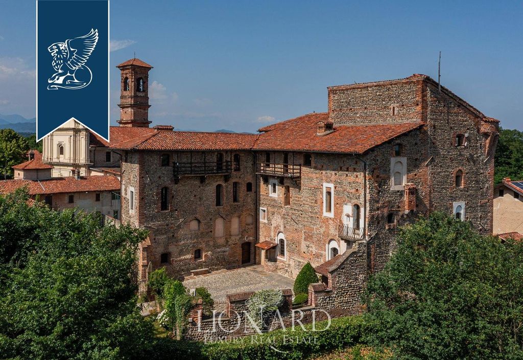Château · Castle in Castelletto Cervo
