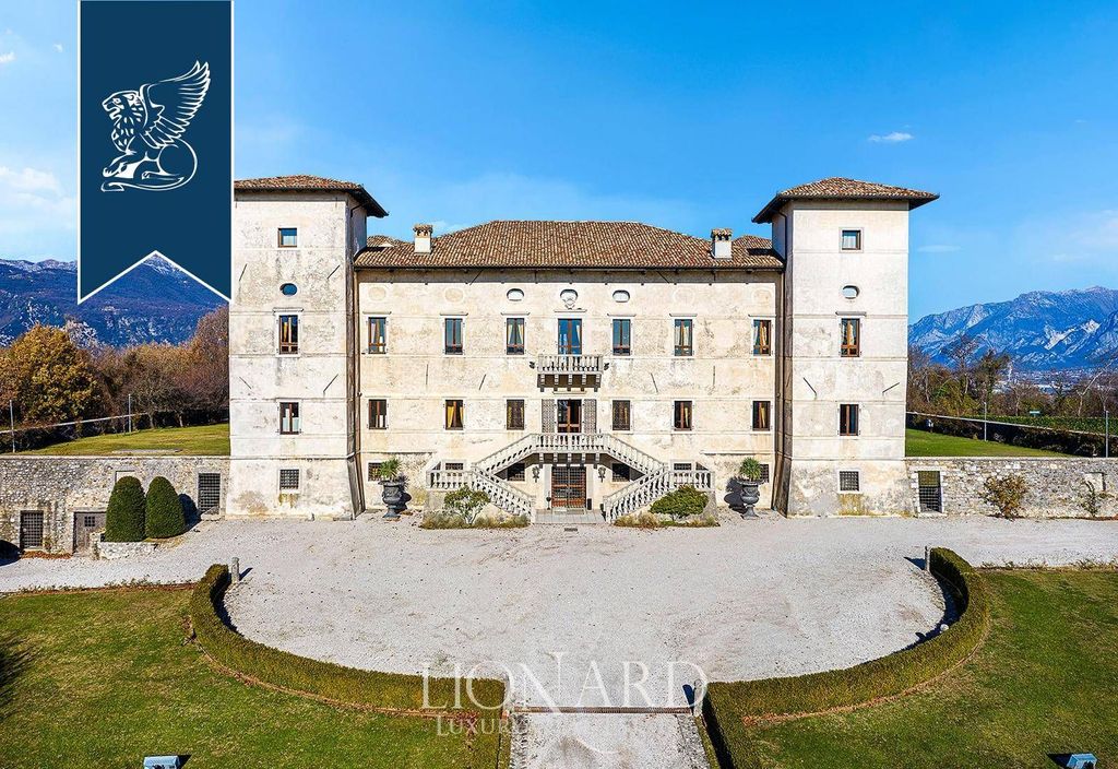 Château · Castle in Majano