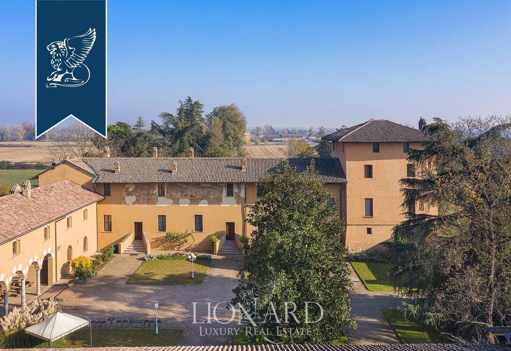 Château · Castle in Vellezzo Bellini