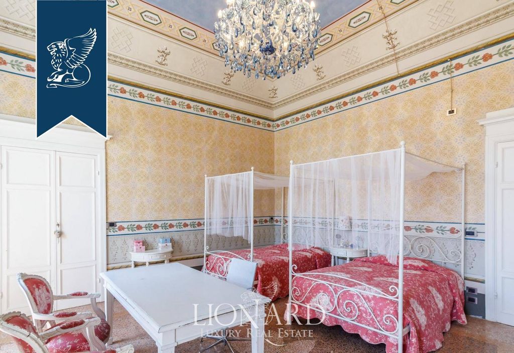 Château · Castle in Vecchiano-Nodica