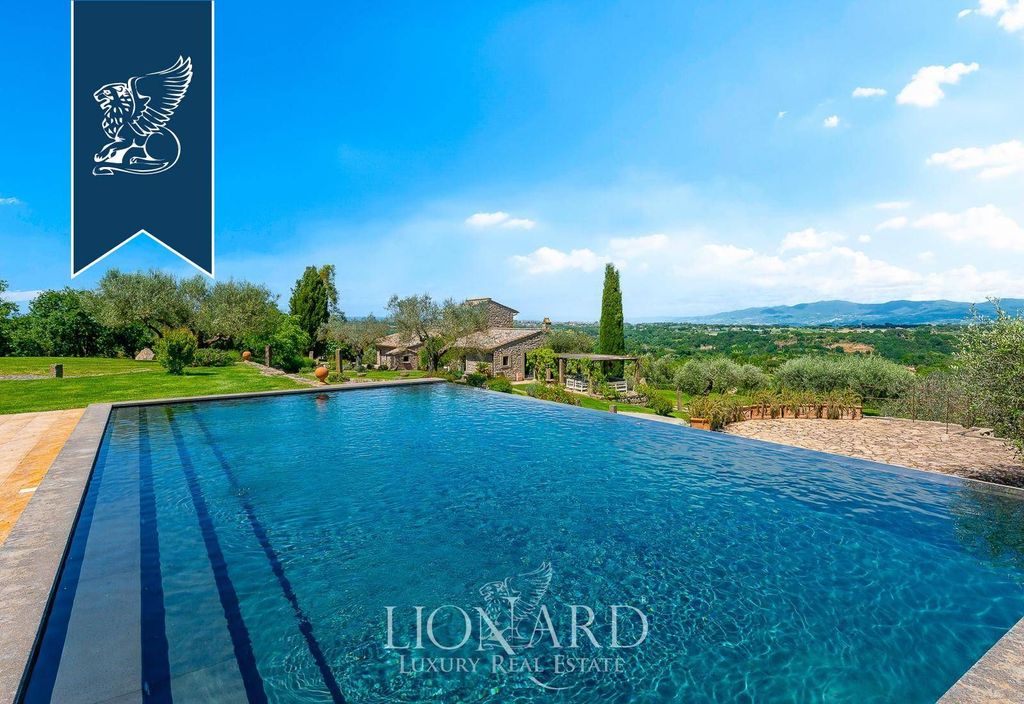 Luxury Villa for sale in Vitorchiano, Latium - More