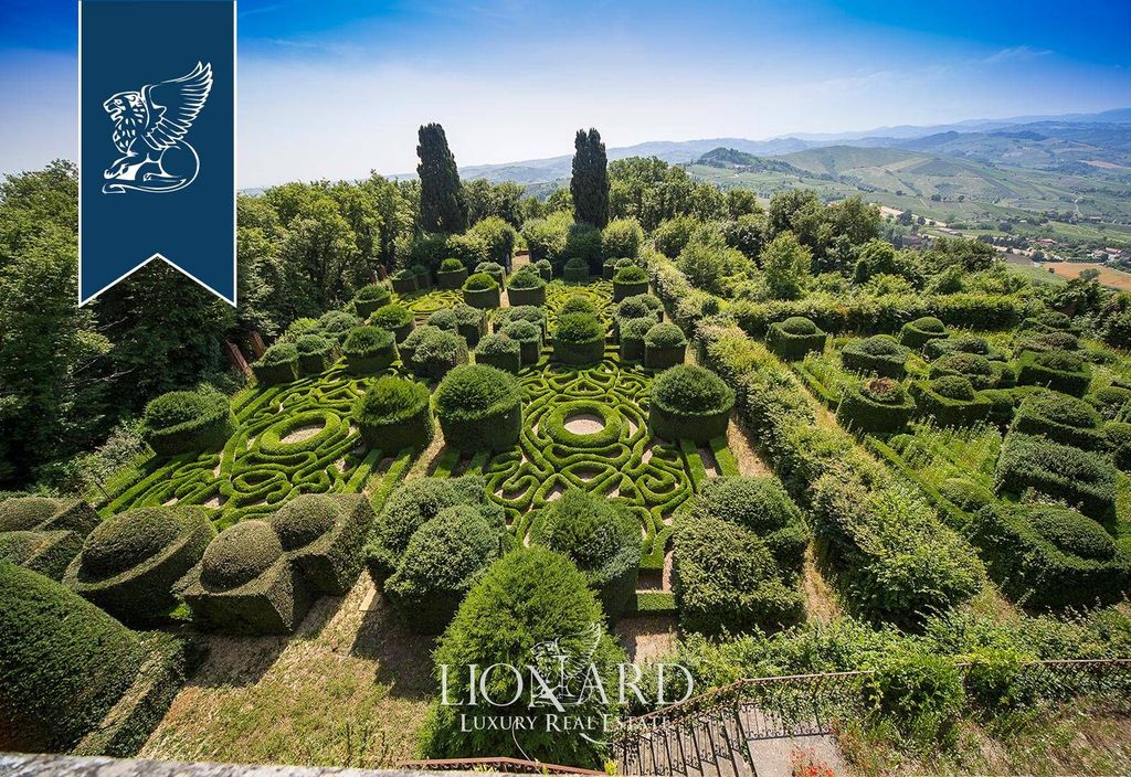 Château · Castle in Montalto Pavese