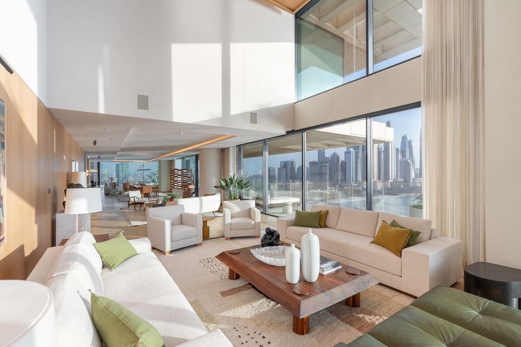 View of 4 bedroom luxury penthouse for sale in Dubai - 132209400 - LuxuryEstate.com