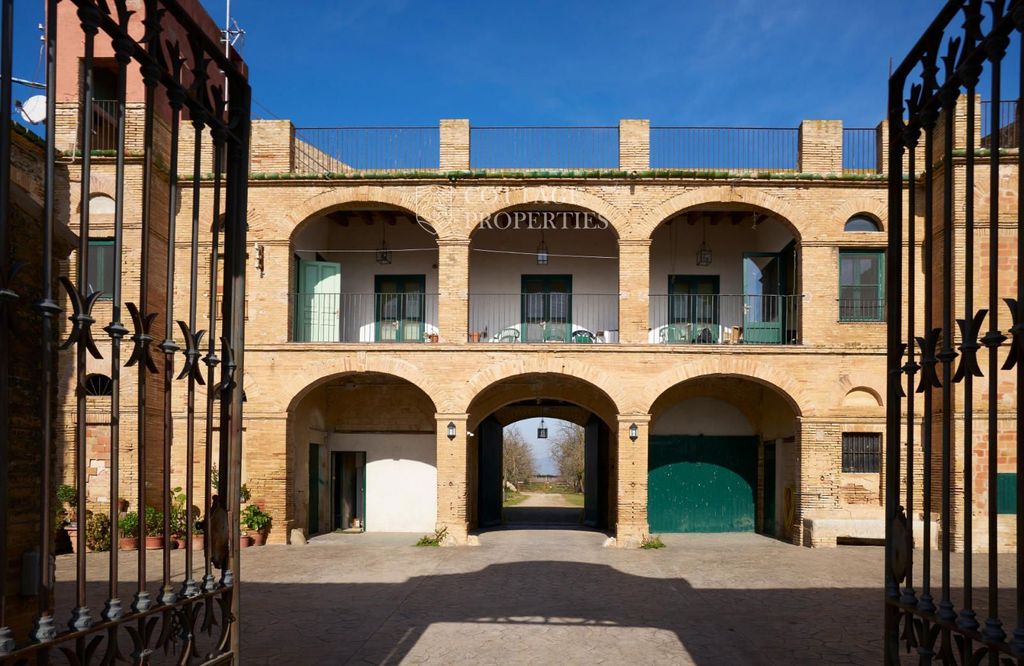 Château · Castle in Castelló d'Empúries