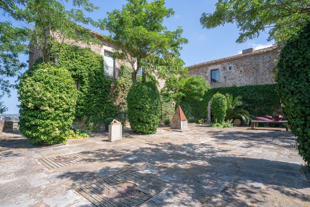 Château · Castle in Foixà