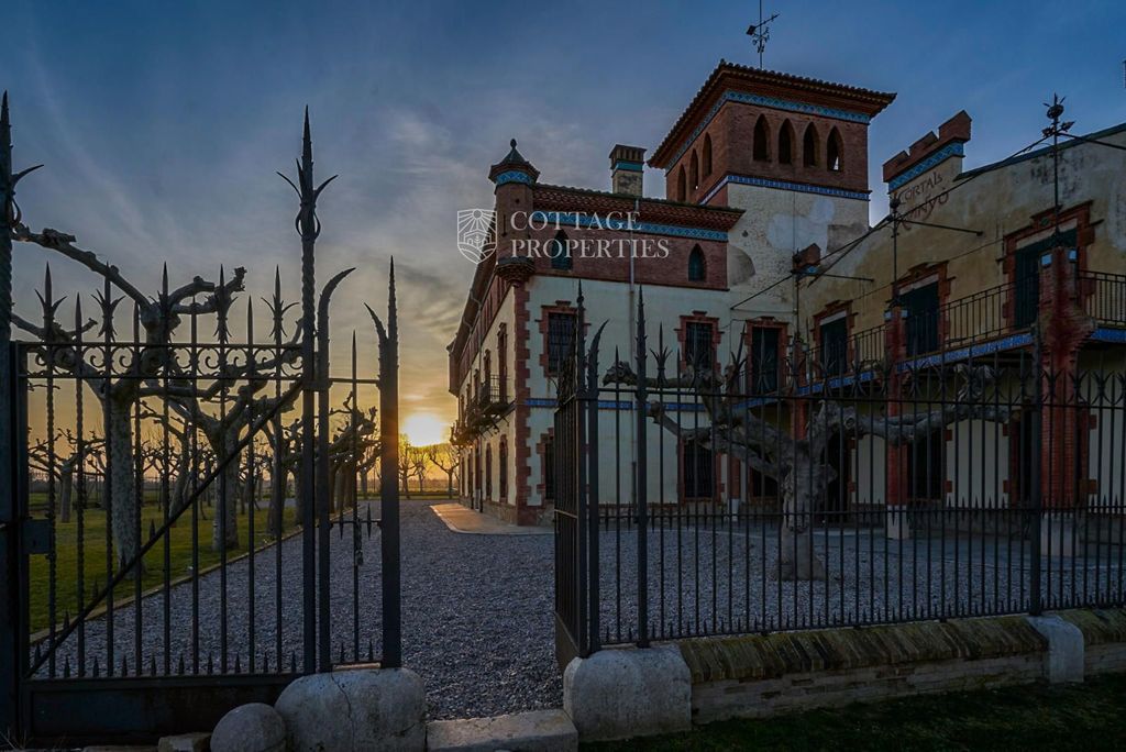 Château · Castle in Castelló d'Empúries