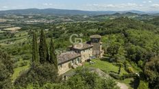 Lussuoso casale in vendita Todi, Italia