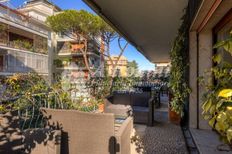 Prestigioso appartamento di 285 m² in vendita Via Vincenzo Tiberio, Roma, Lazio
