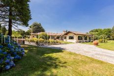 Prestigiosa villa di 740 mq in vendita Villa Guardia, Italia